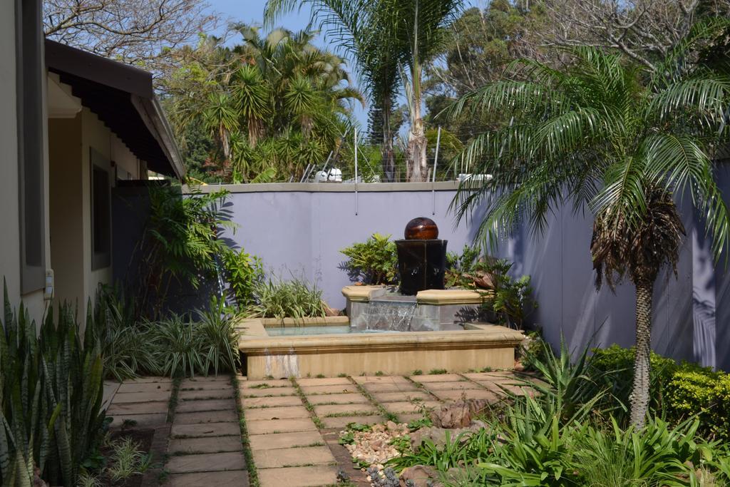 Mahogany House - Solar Powered Villa Ballito Exterior photo