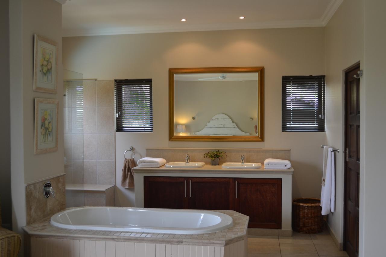 Mahogany House - Solar Powered Villa Ballito Exterior photo